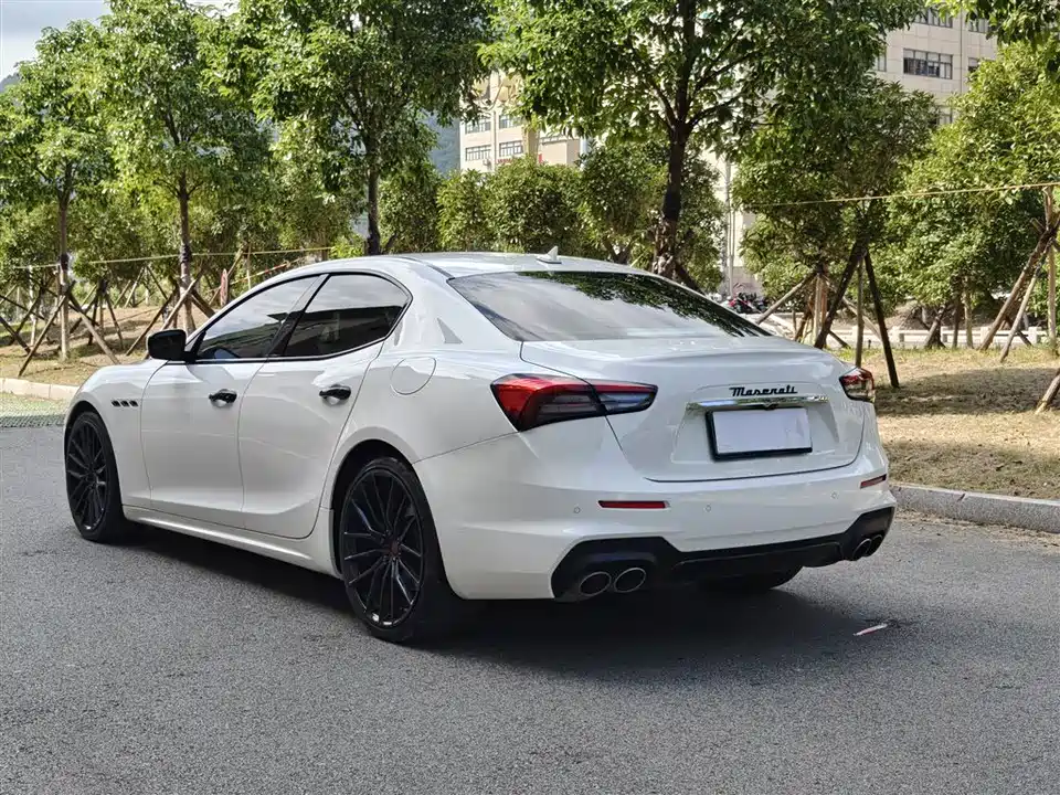 Maserati Ghibli