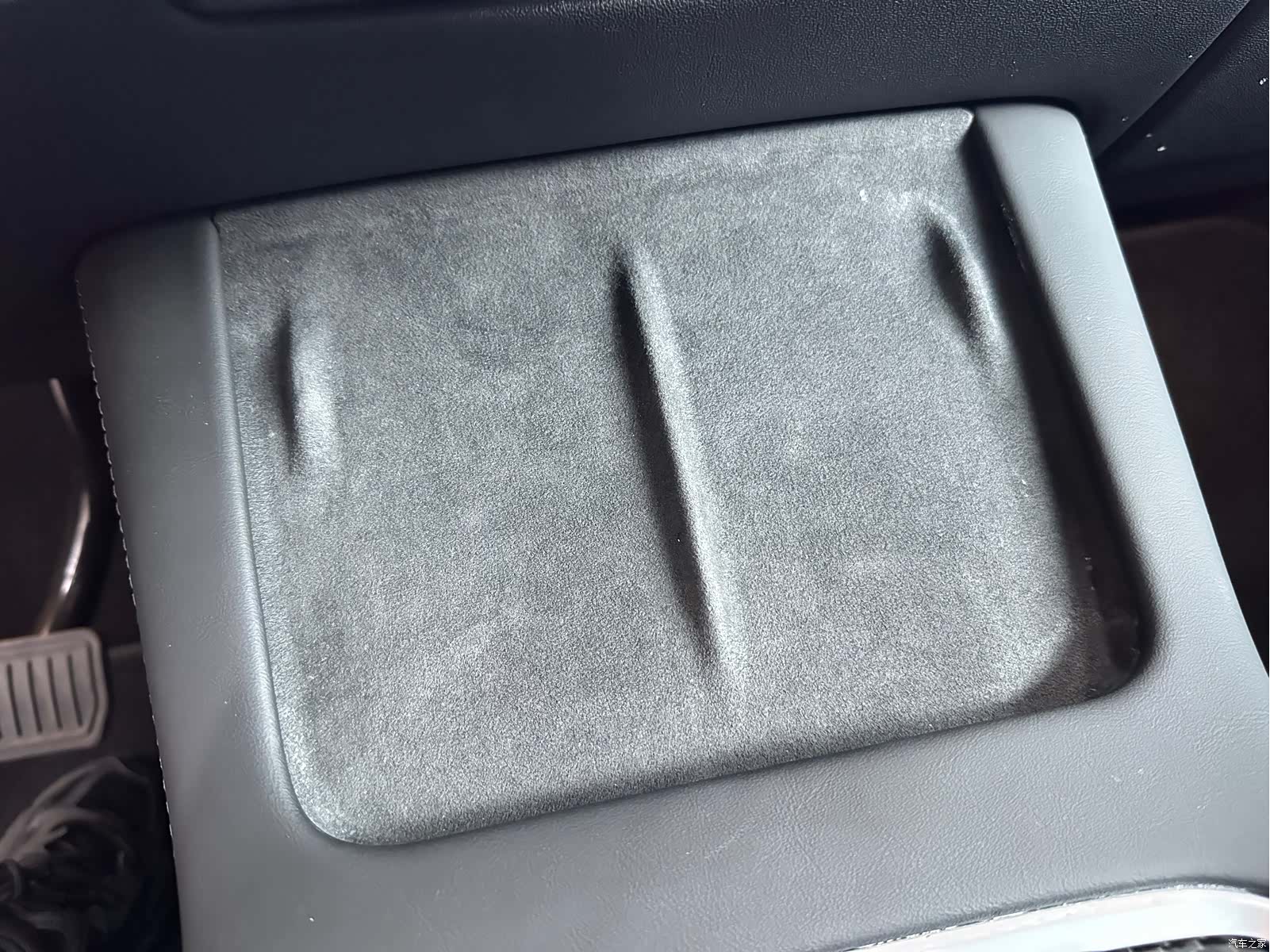 Tesla Model Y, 2024 11