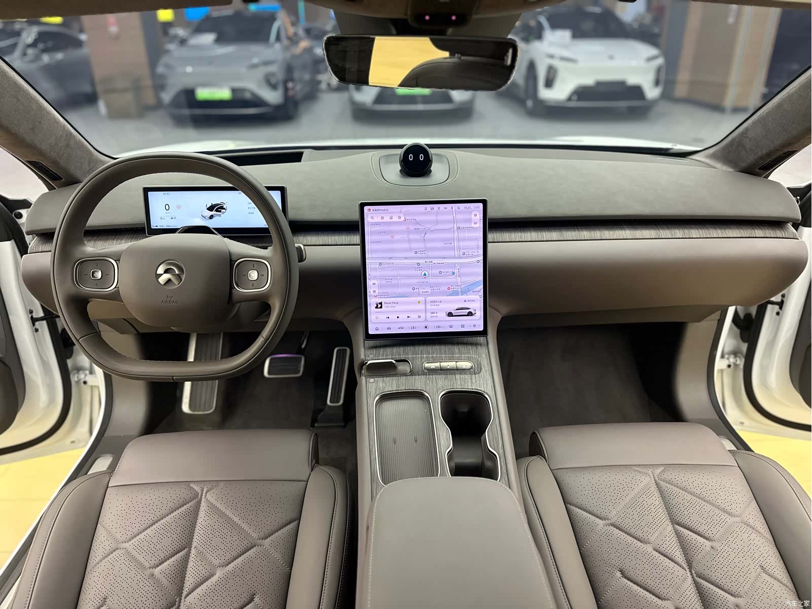 NIO ET7, 2024 12