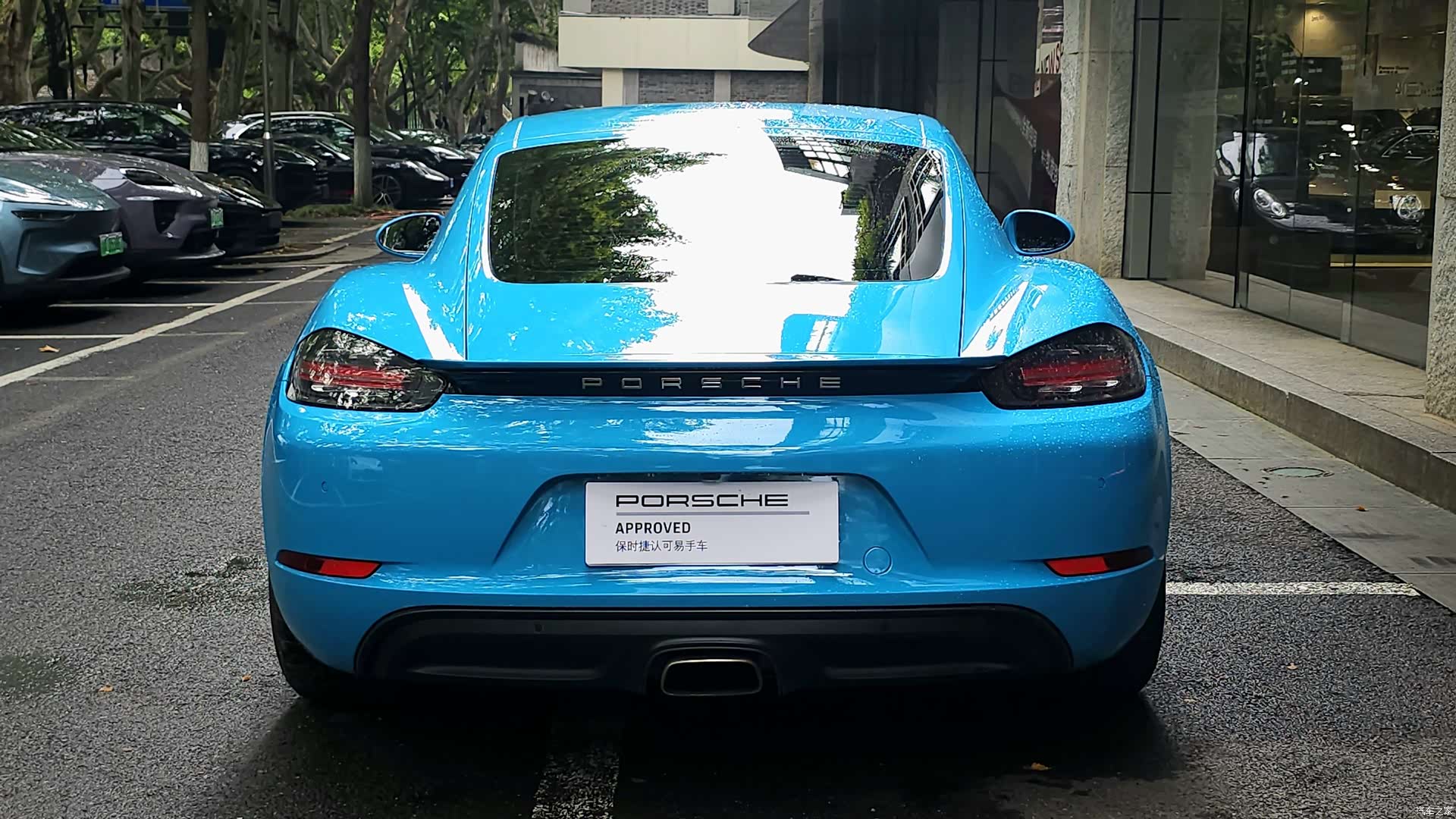 Porsche Cayman, 2019 все фото