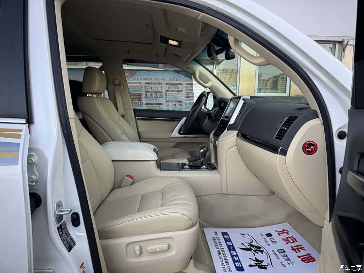 Toyota Land Cruiser, 2016 все фото