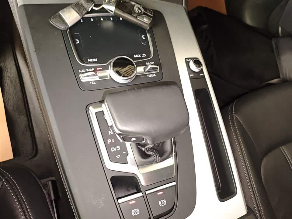 Audi Q5L Audi Q5L