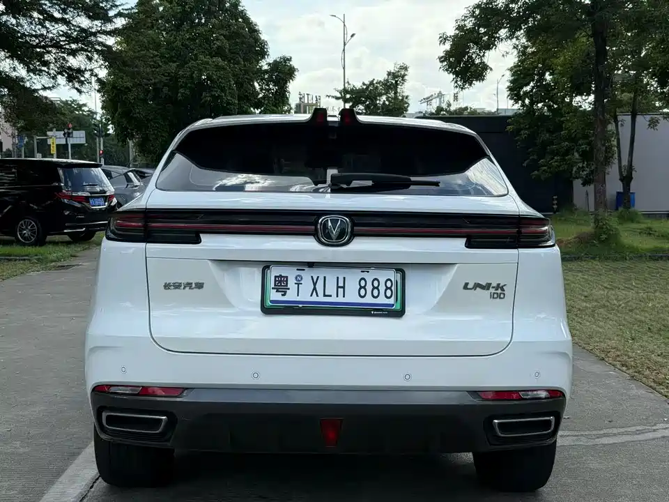 Changan UNI-K Smart iDD