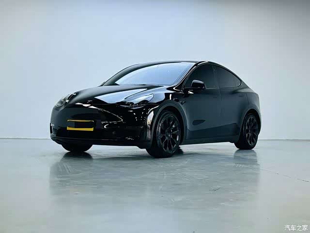 Tesla Model Y, 2022 1