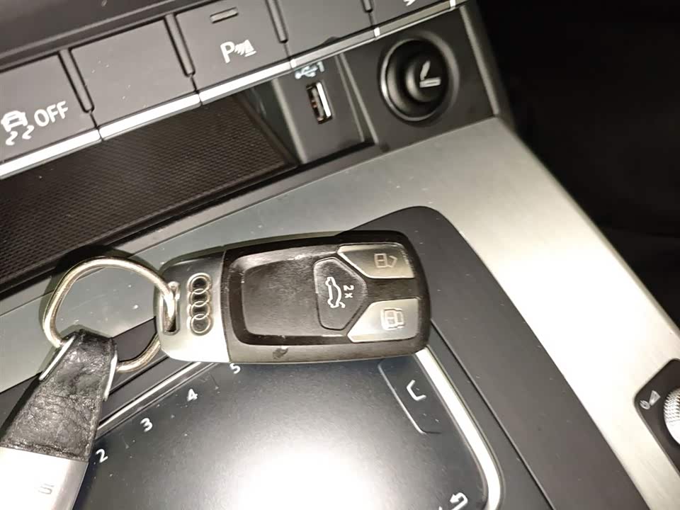 Audi Q5L Audi Q5L