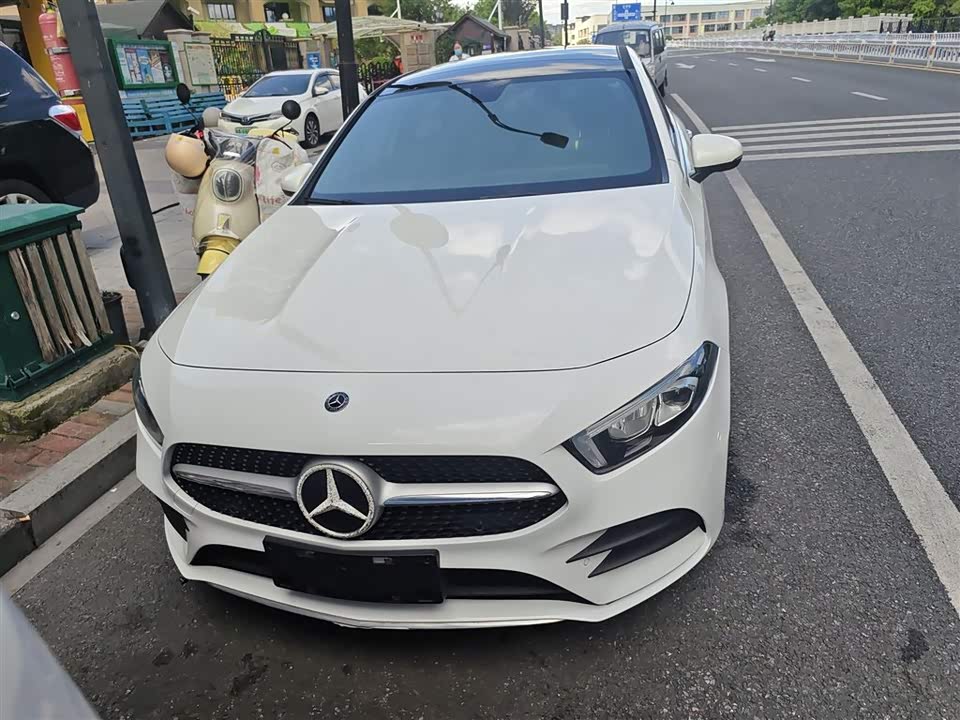 Mercedes-Benz Class A Mercedes-Benz Class A