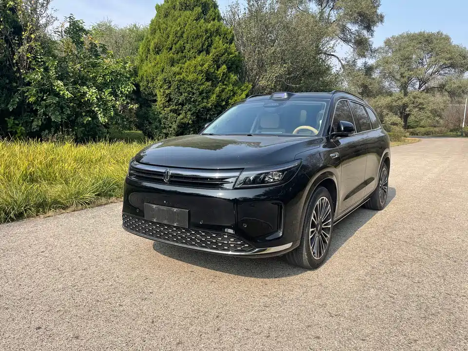 AITO Ask the world M7