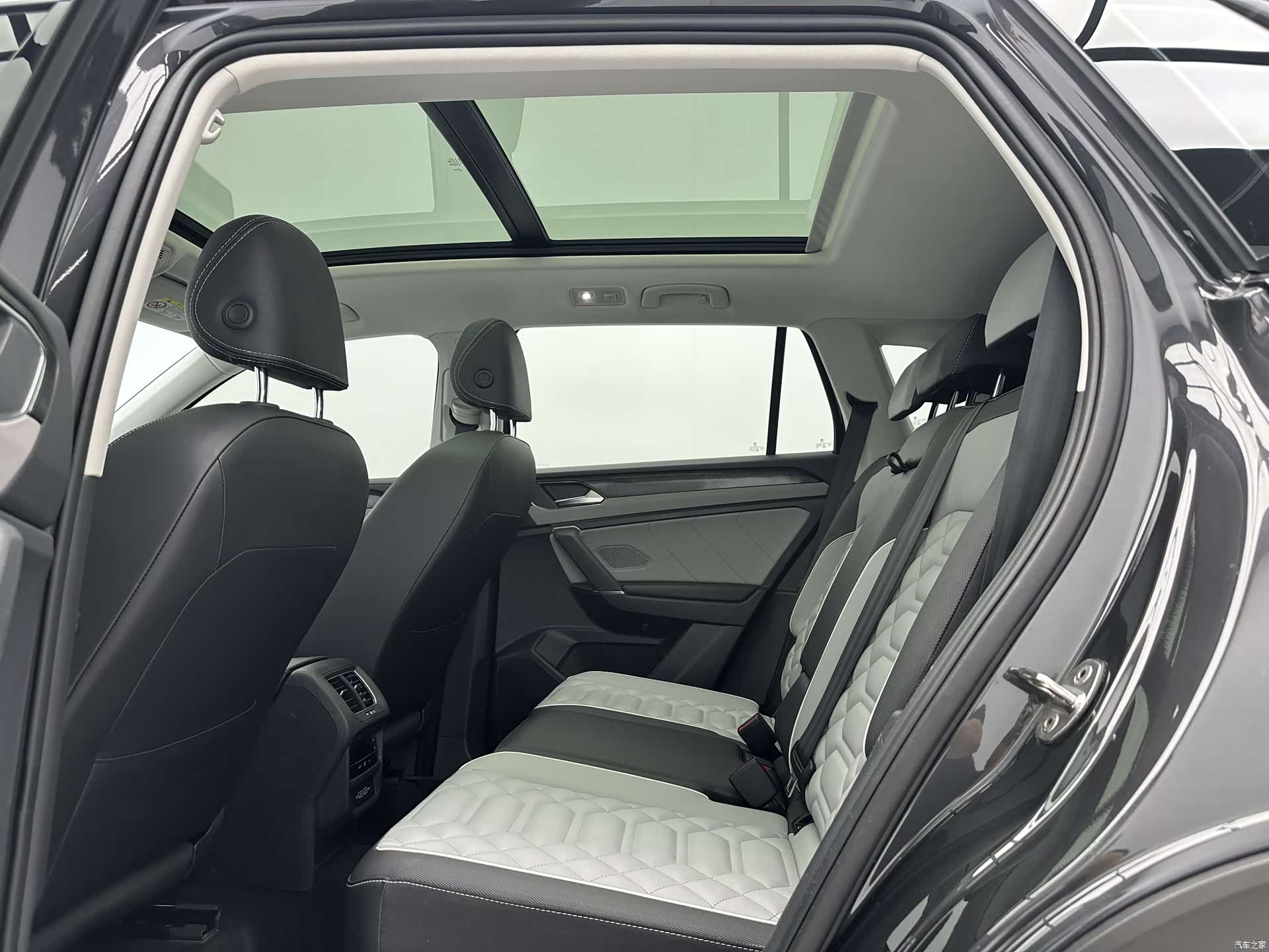 Volkswagen Tayron, 2023 6