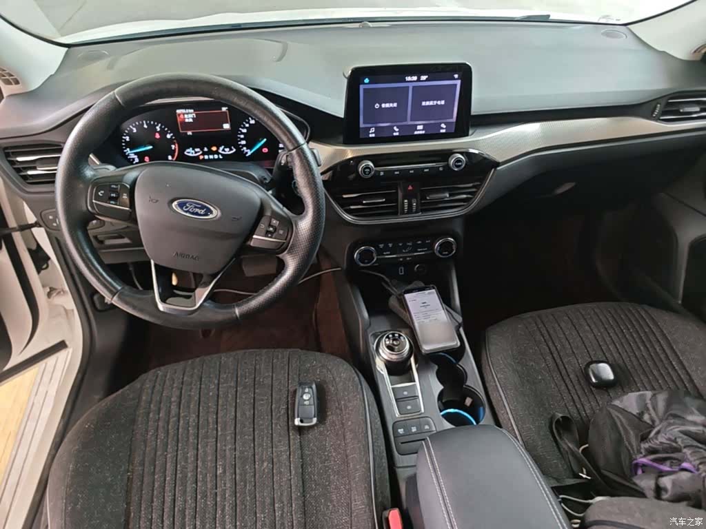 Ford Focus, 2020 10