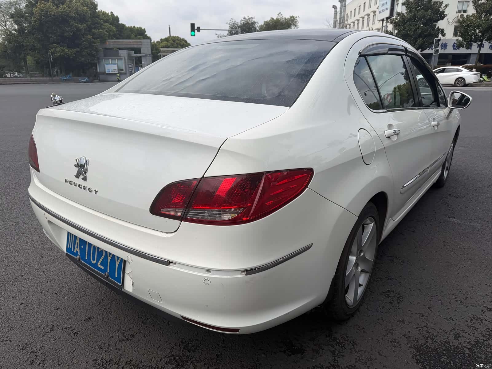 Peugeot 408, 2012 7