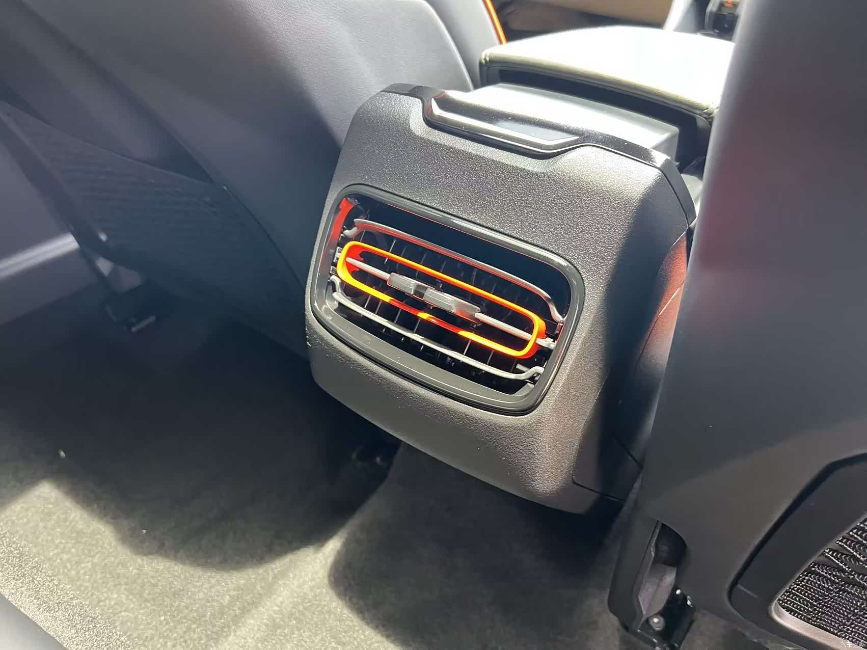 Lynk & Co 02, 2022 30
