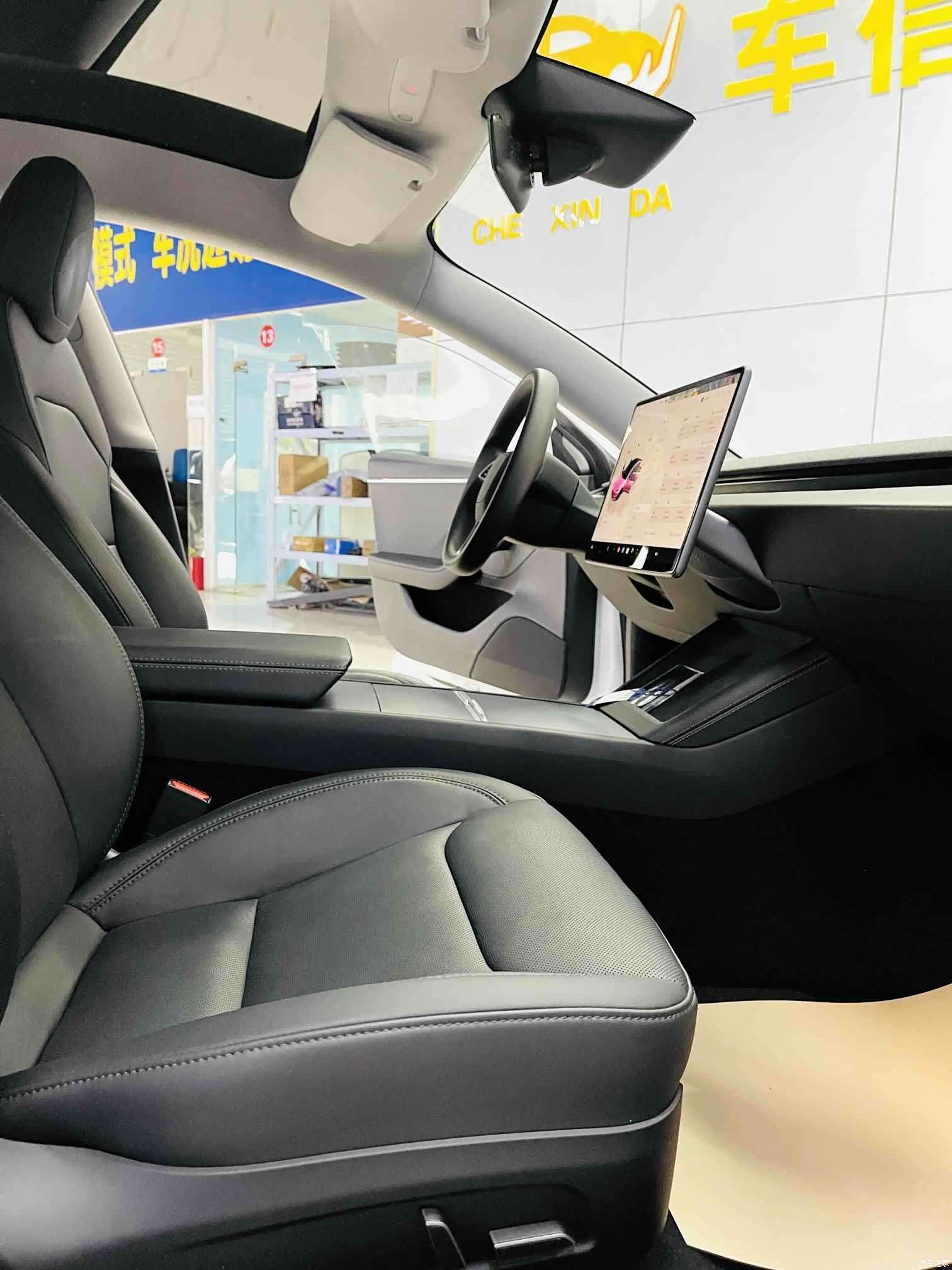 Tesla Model 3, 2024 6
