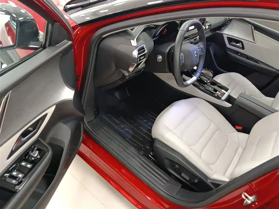 Citroen Versailles C5 X