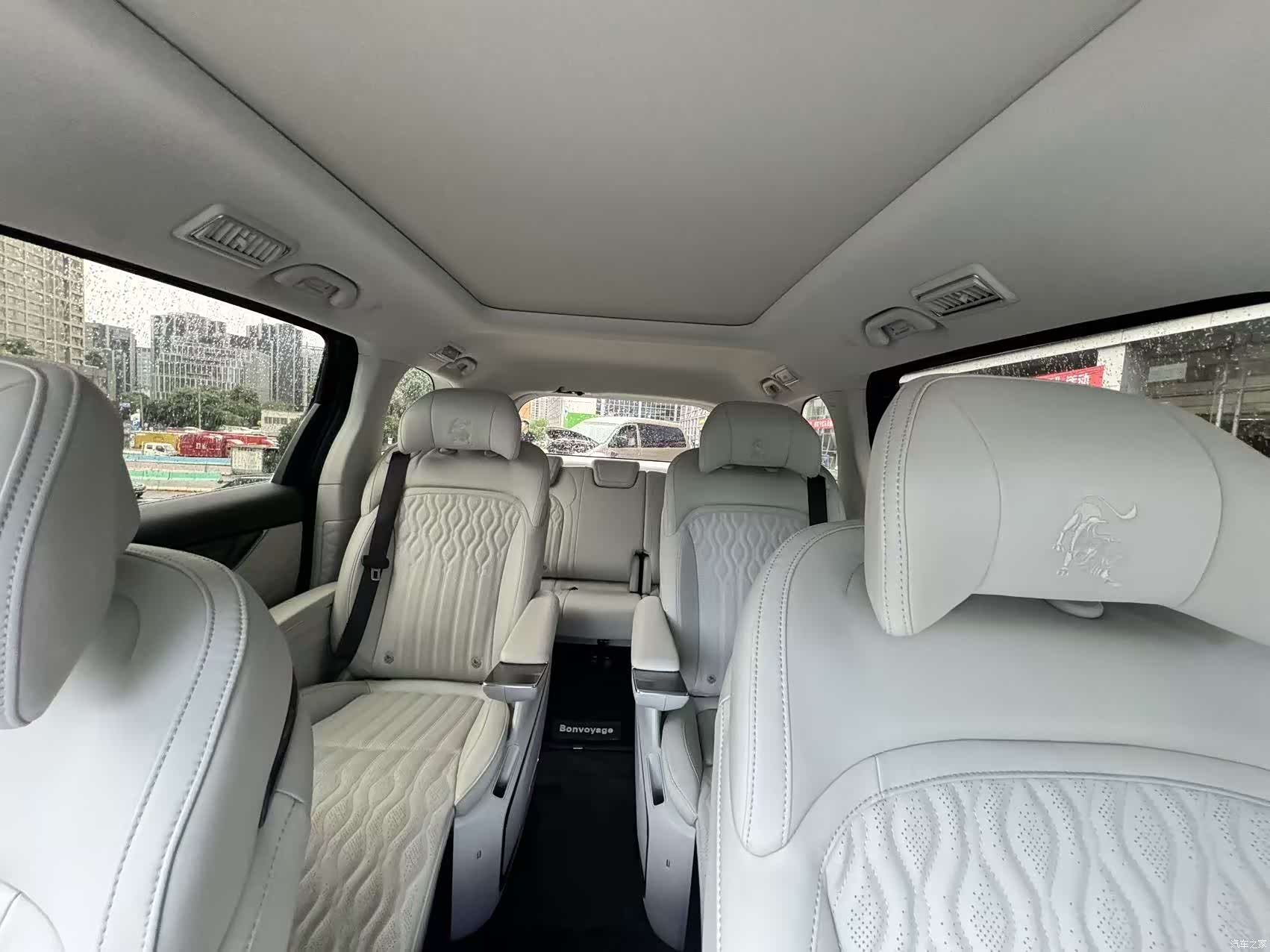 DongFeng V9, 2024 13