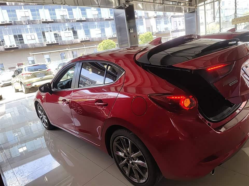 Mazda 3 Angkesaila Mazda 3 Angkesaila