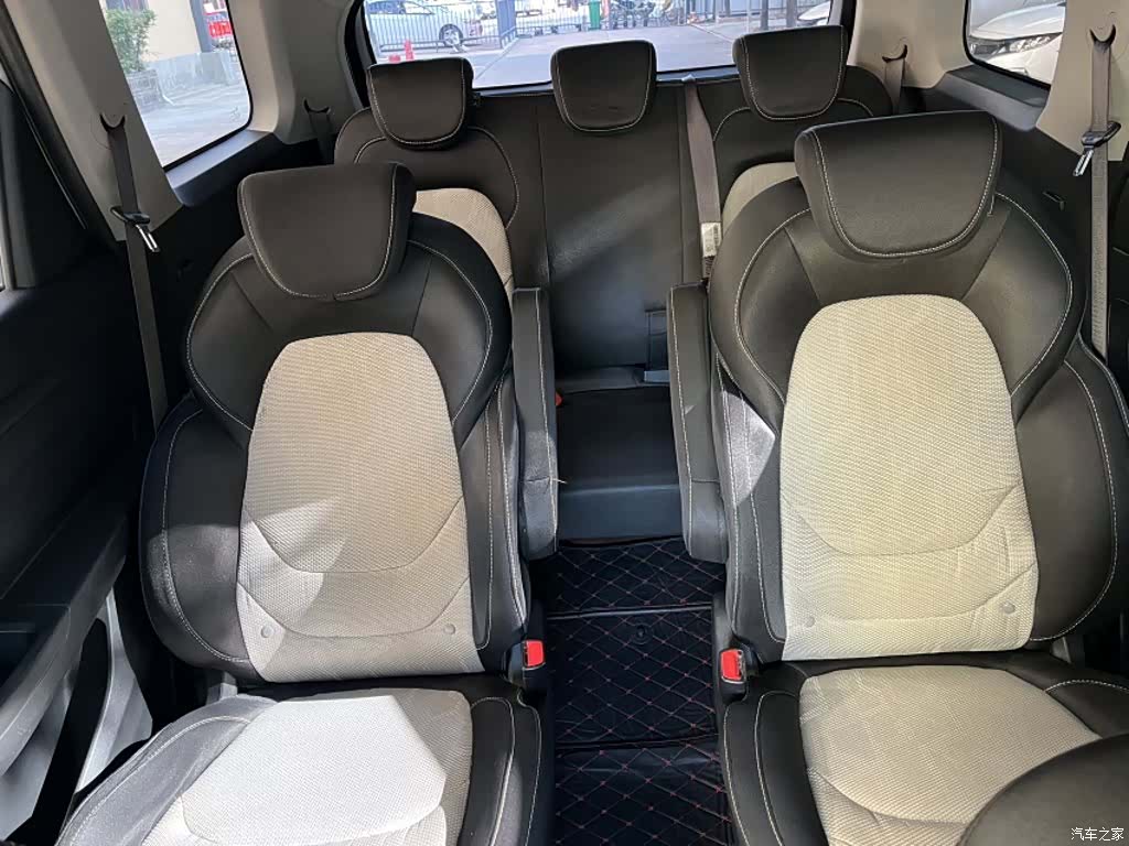 Wuling Hongguang, 2018 10