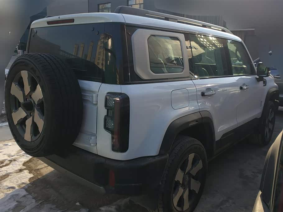 Beijing BJ40 range extension