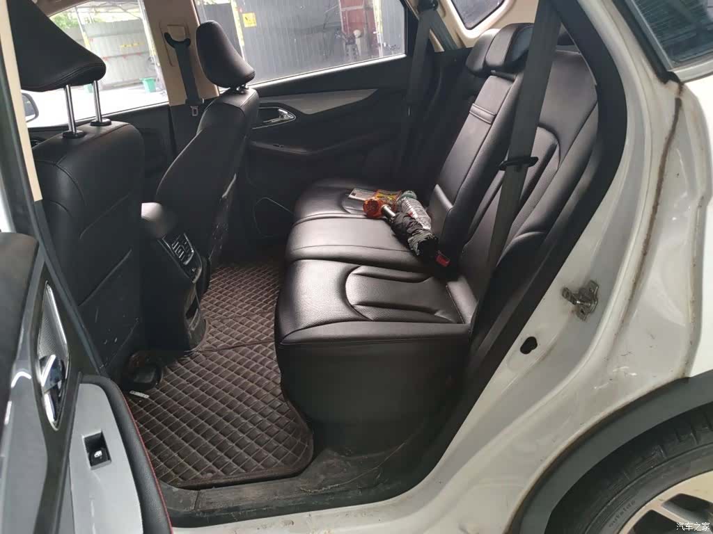Wuling 560, 2017 13