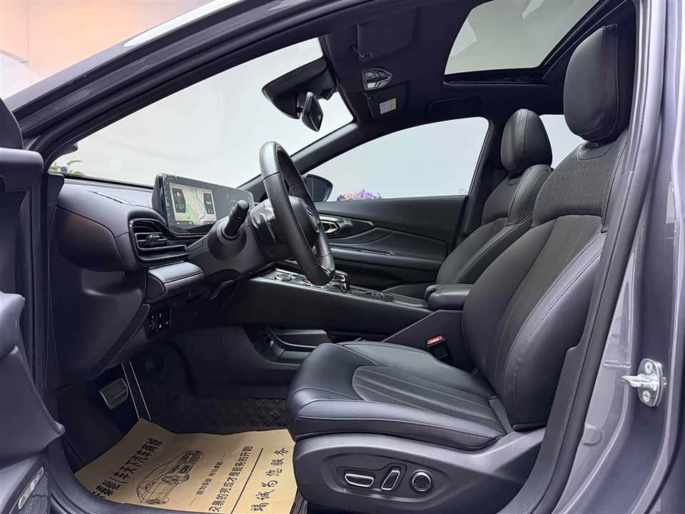 Trumpchi Shadow Leopard