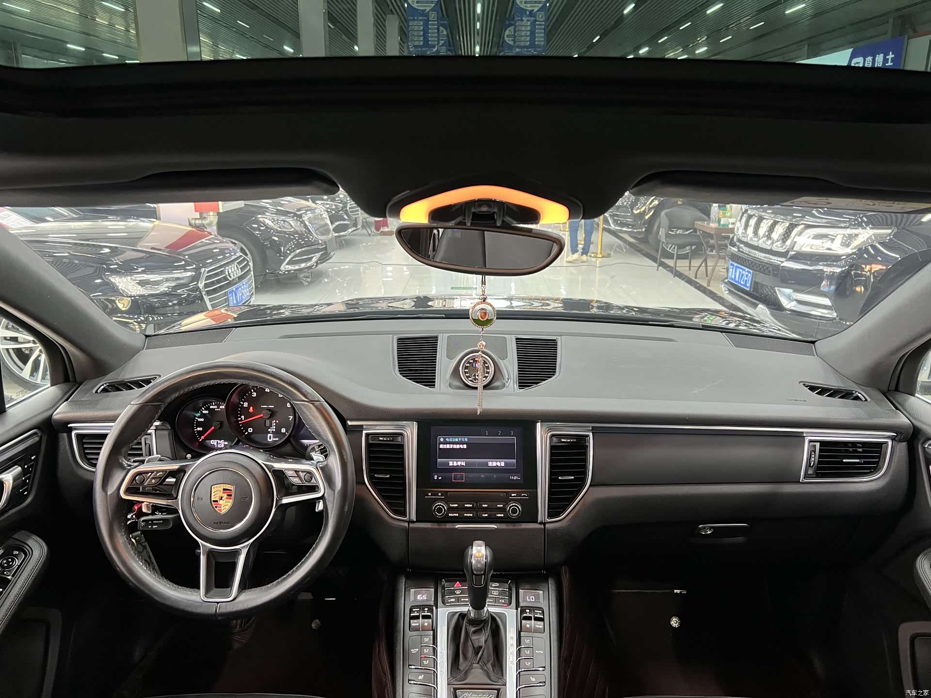 Porsche Macan, 2017 все фото