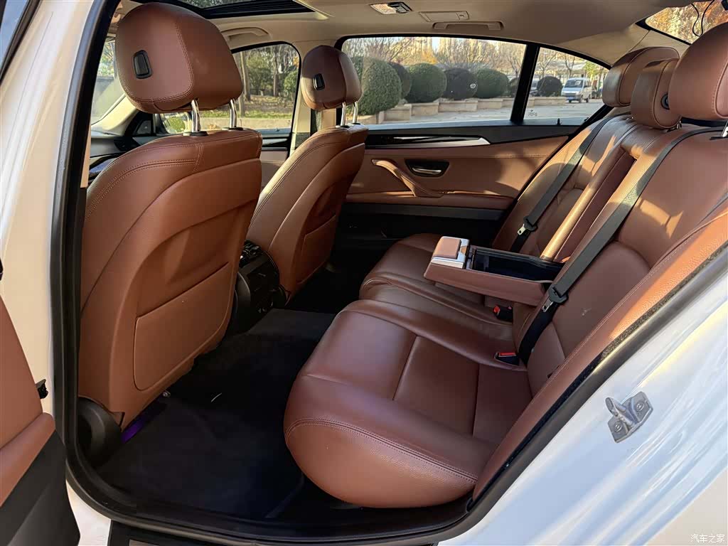 BMW 5 Series, 2016 23