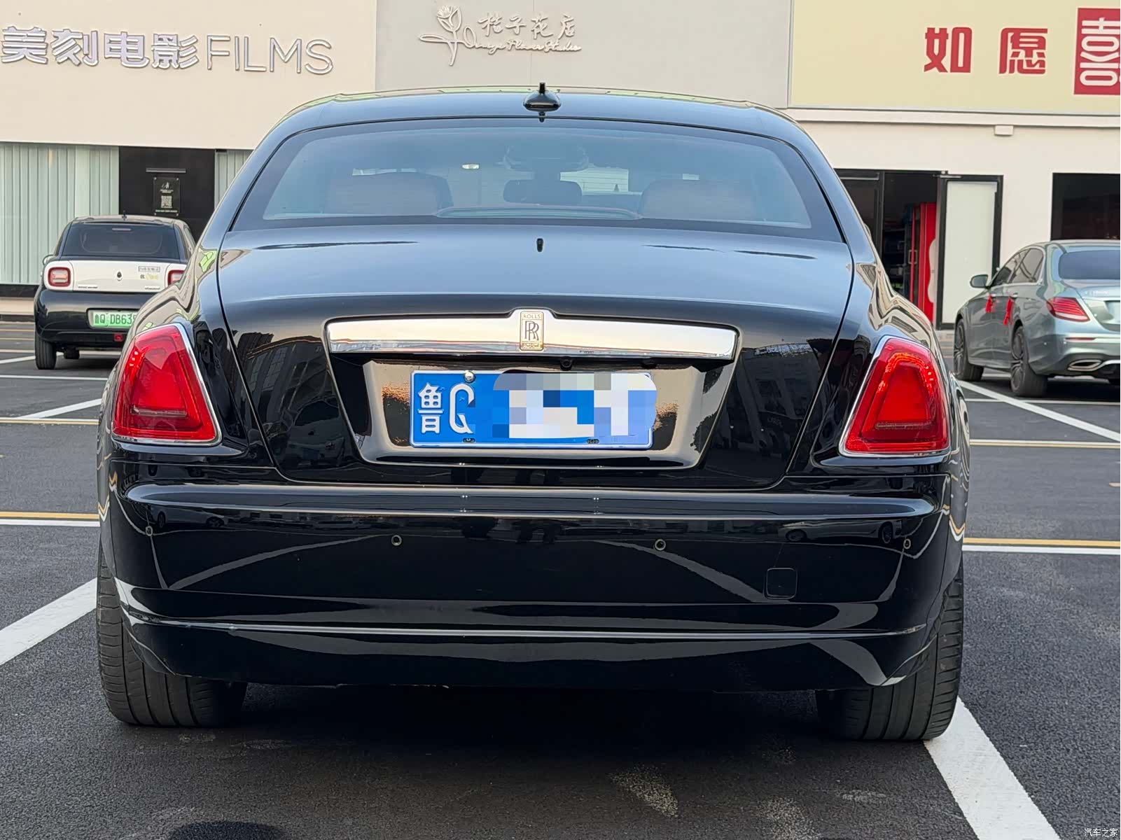 Rolls-Royce Ghost, 2011 9