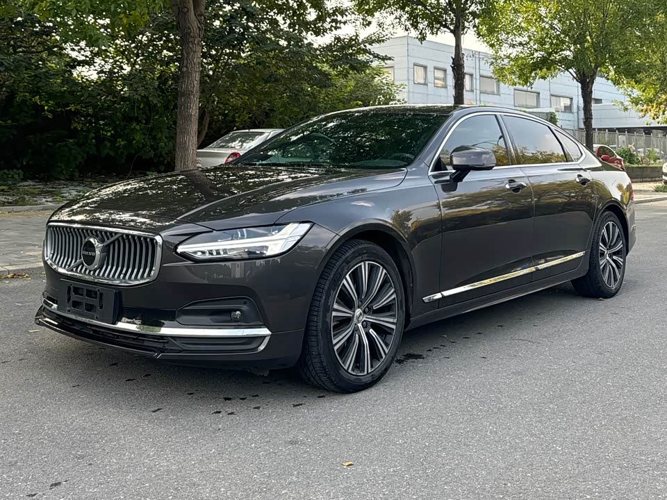 Volvo S90