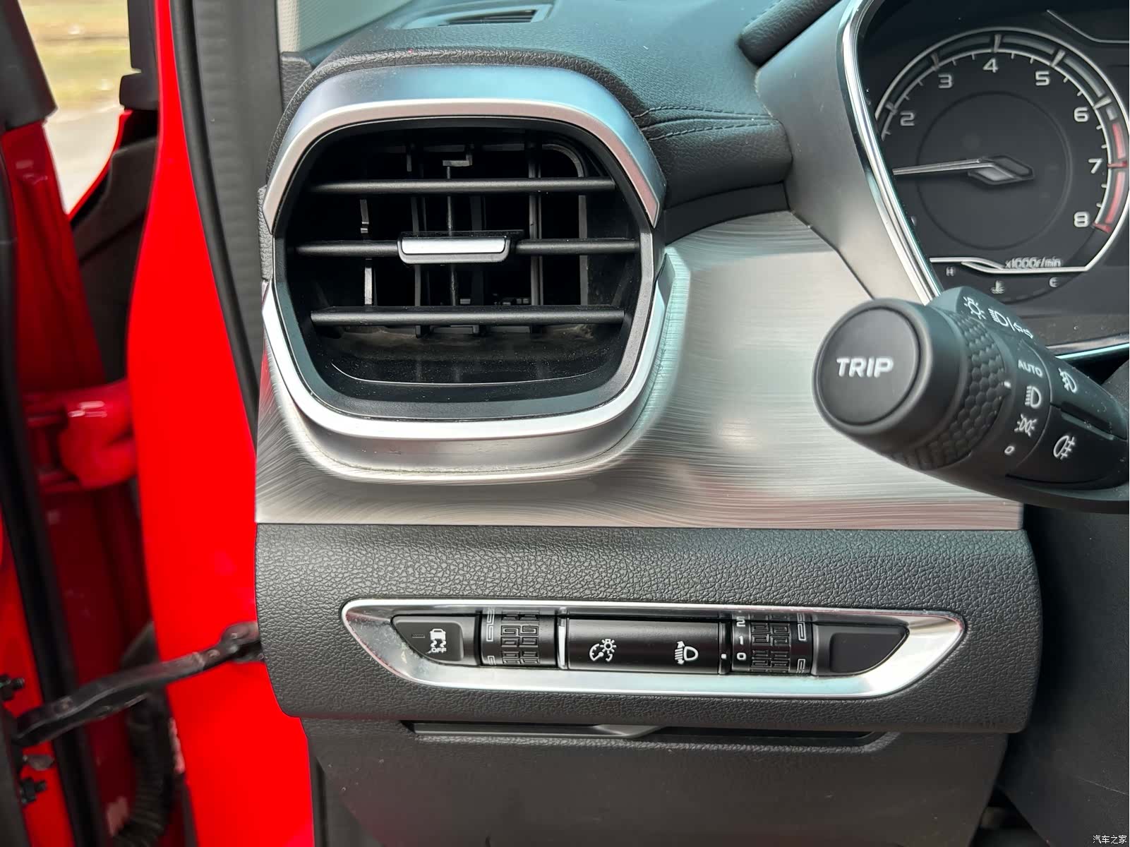 Geely Coolray, 2020 14