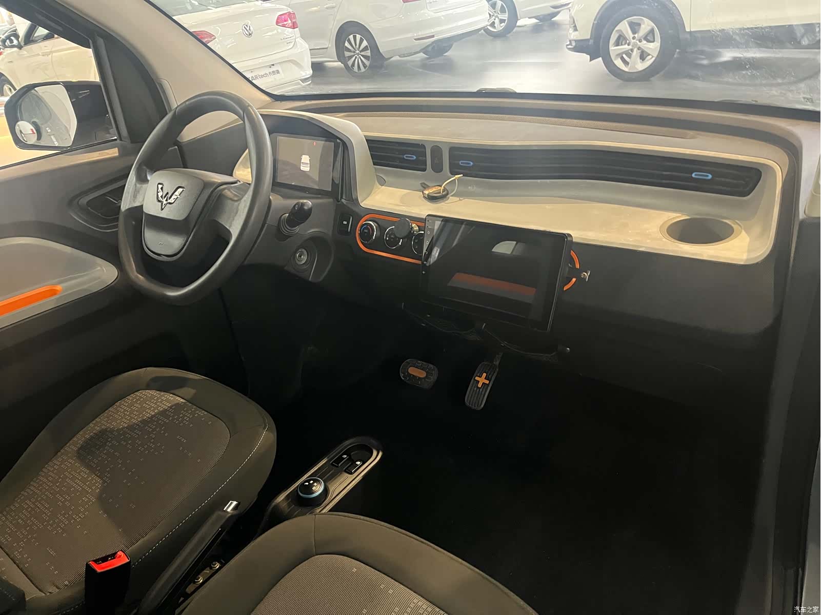 Wuling MINIEV, 2020 20