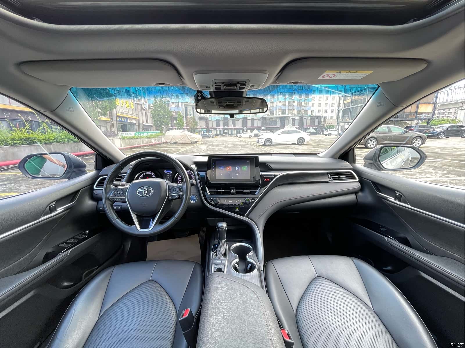 Toyota Camry, 2022 7