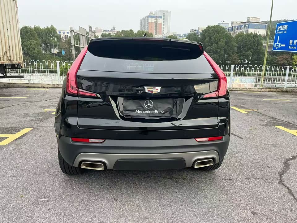 Cadillac XT4