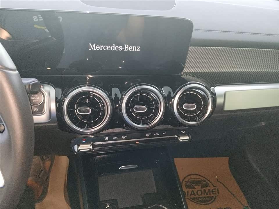 Mercedes-Benz GLB Mercedes-Benz GLB