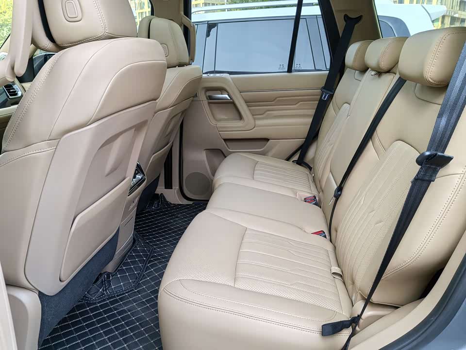 Beijing BJ60 Thunder