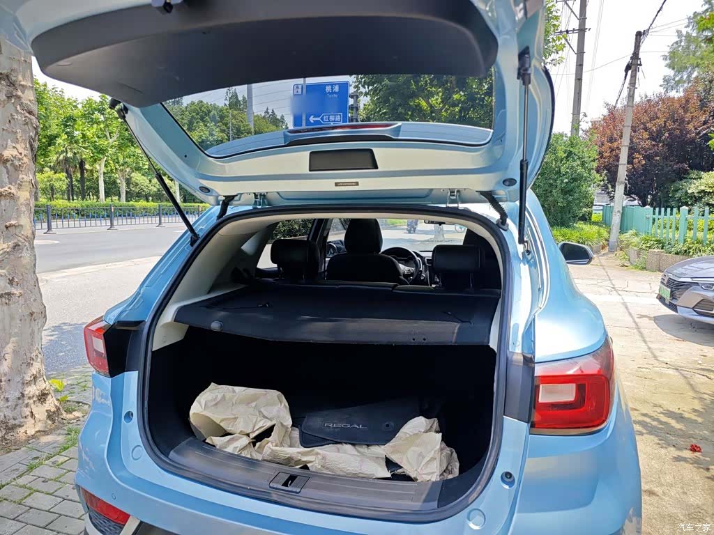 MG ZS, 2019 10