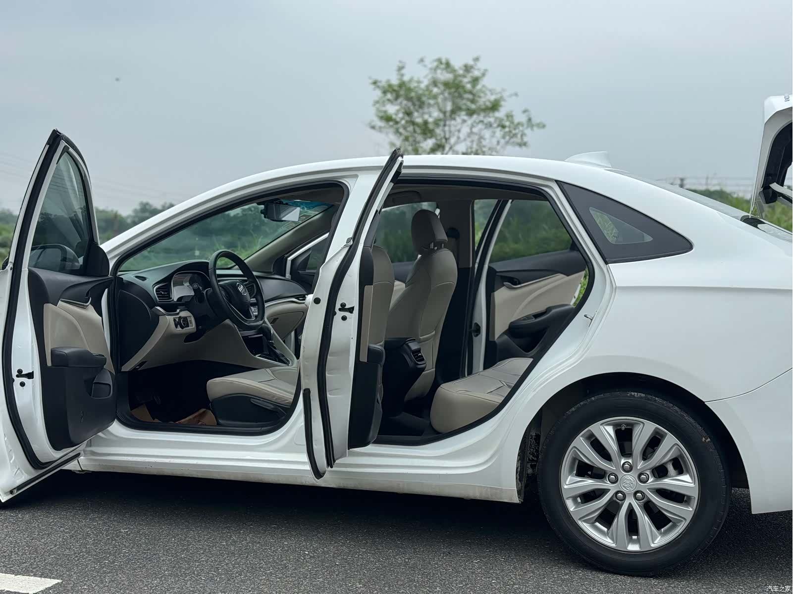 Buick V, 2019 25