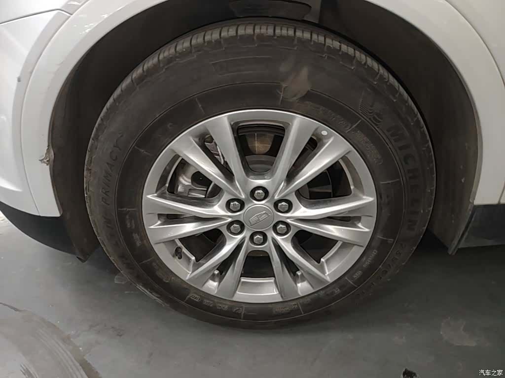 Cadillac XT5, 2022 23