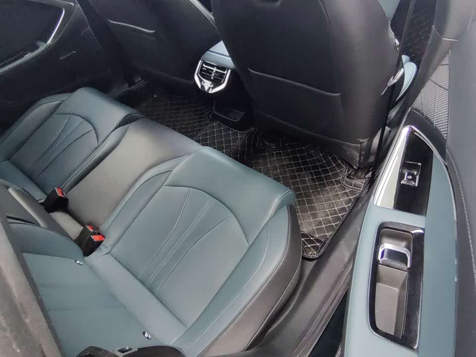 MG MG7