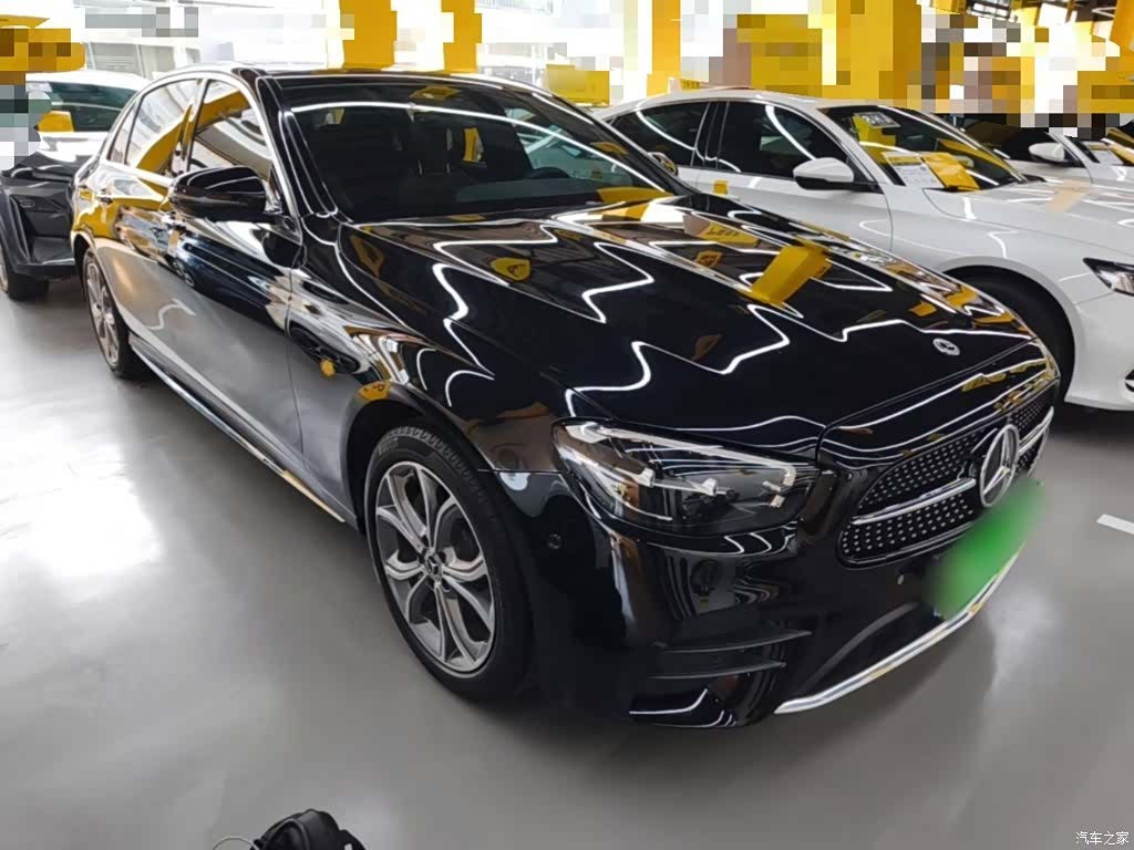 Mercedes-Benz E-Class, 2022 4