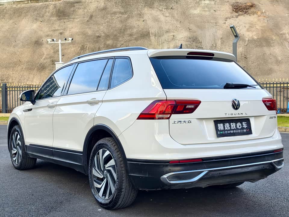 Volkswagen Tiguan L