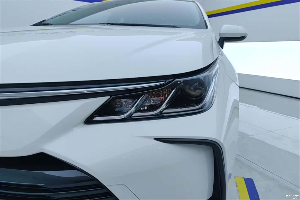 Toyota Corolla, 2020 все фото