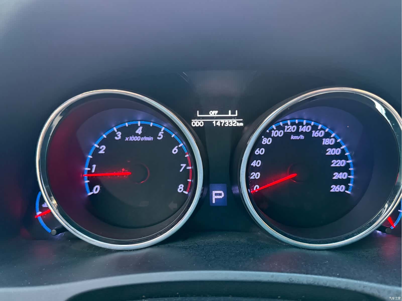Toyota 2.5V, 2012 18
