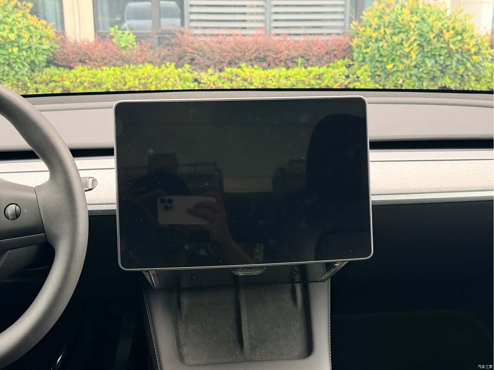 Tesla Model Y, 2024 21