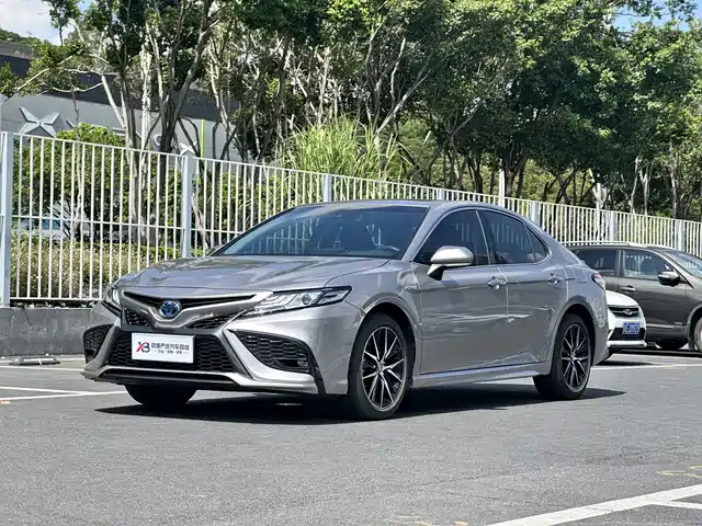 Toyota Camry 2021 — купить из Китая под заказ