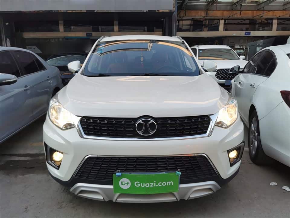BAIC Shenbao X35