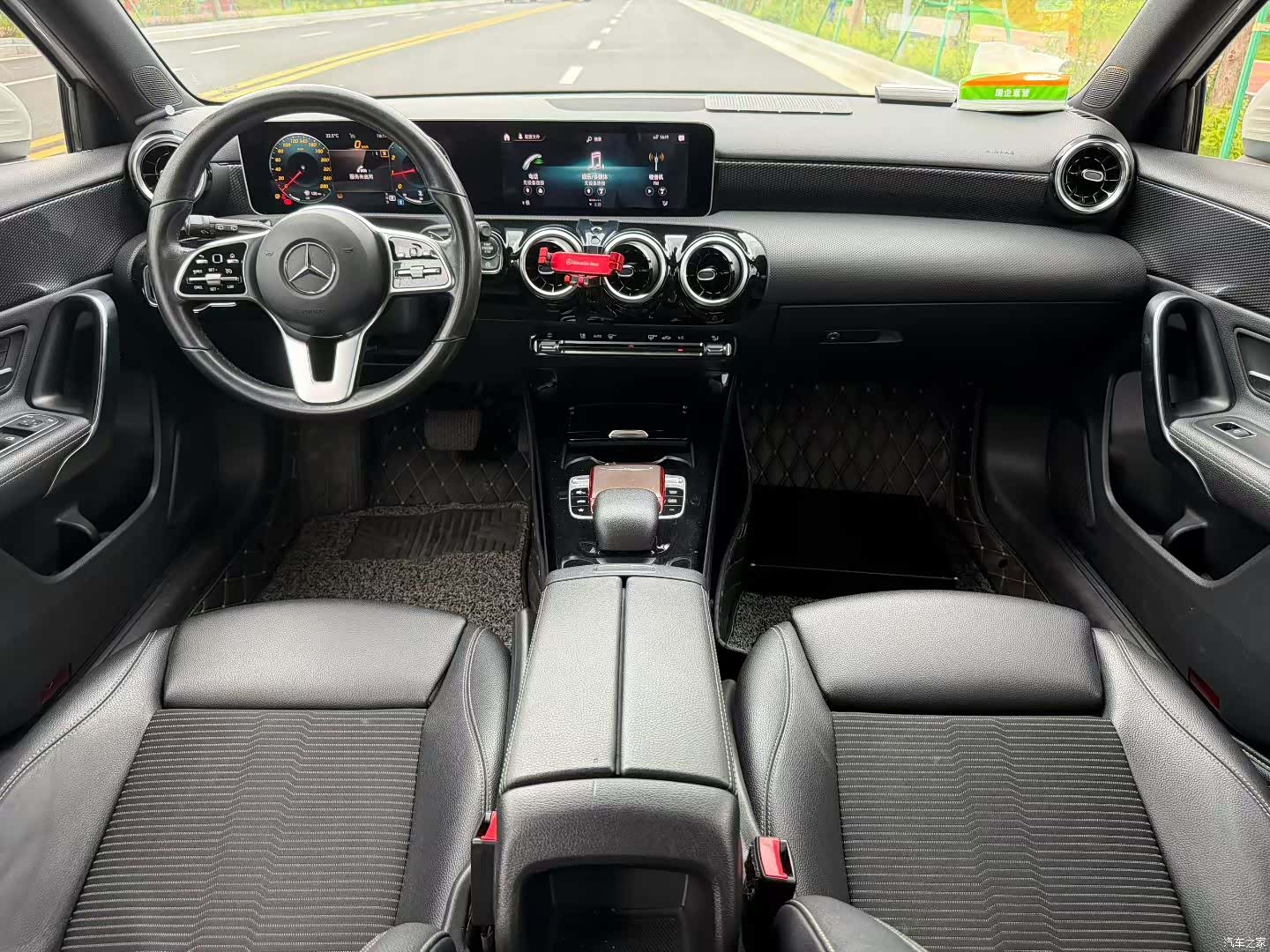 Mercedes-Benz A-Class, 2019 все фото