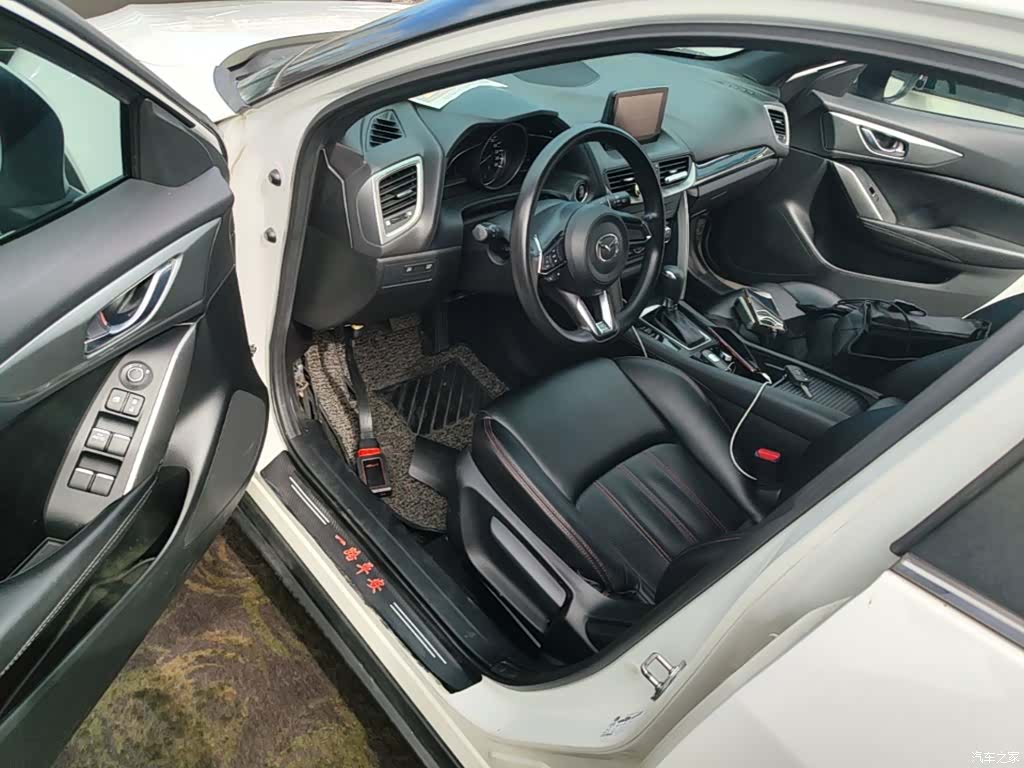 Mazda CX-4, 2019 16