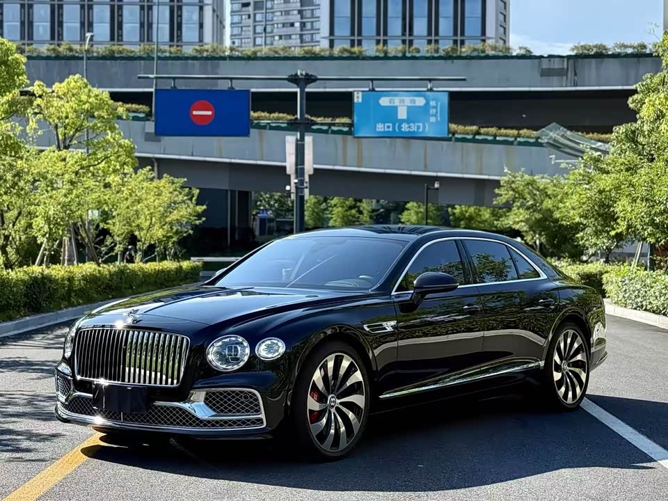 Bentley Flying