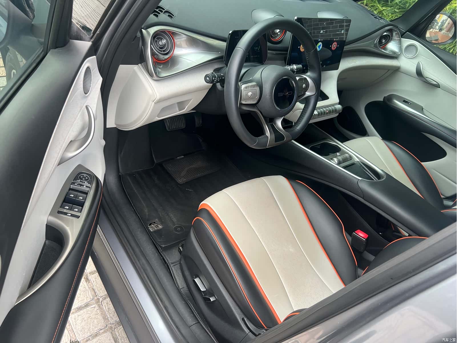BYD Dolphin, 2022 16