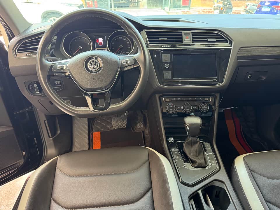 Volkswagen Tiguan L Volkswagen Tiguan L