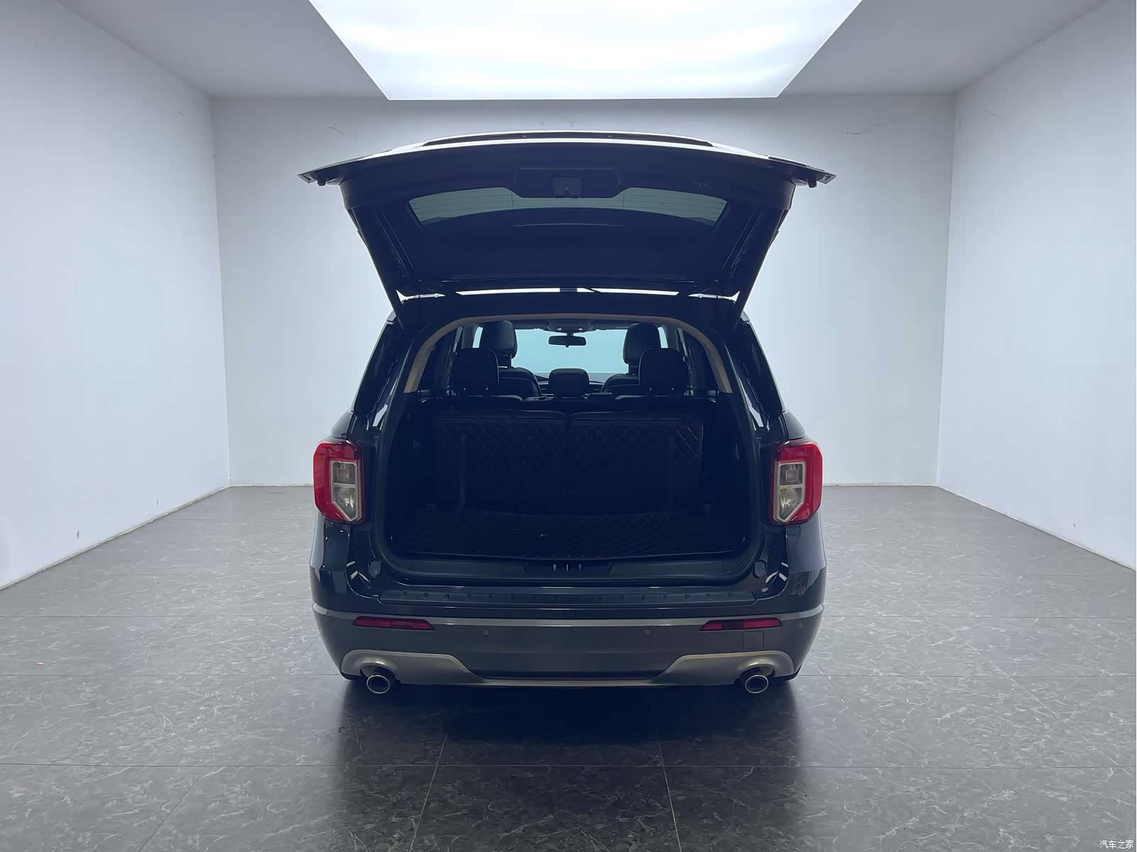 Ford Explorer, 2021 все фото